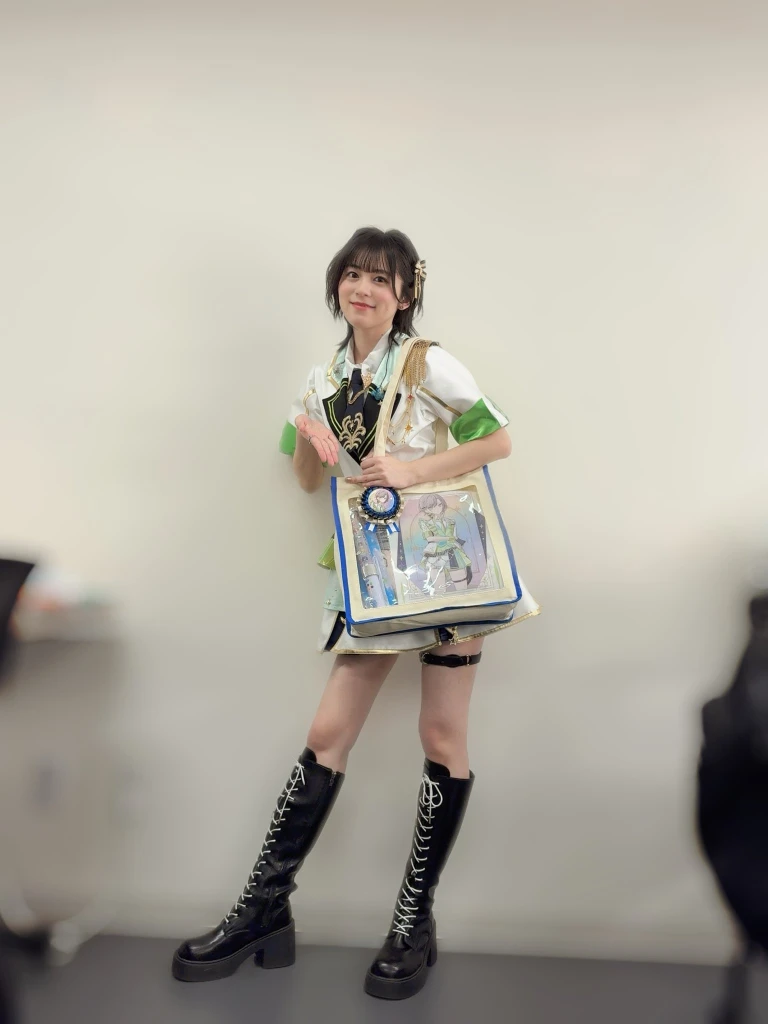 オシカ 中島由貴 1周年記念 winnerカード オシカ 中島由貴 1周年記念 winnerカード - メルカリ