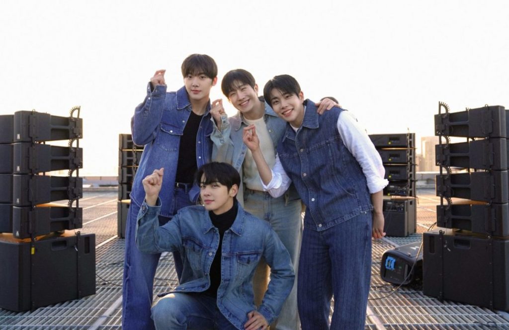 【新品未使用】ASTRO AROHA FESTIVAL ムンビン AROHAと祝うASTRO日本デビュー6周年!色褪せない名曲、そして